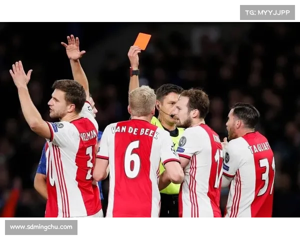 埃因霍温青少年与阿贾克斯青少年培养差异的五大关键要素分析