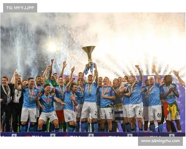 如何通过战术调整和球队管理帮助那不勒斯赢得意甲冠军