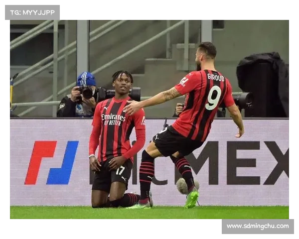 意甲最佳进球之争 吉鲁与莱奥的精彩对比分析